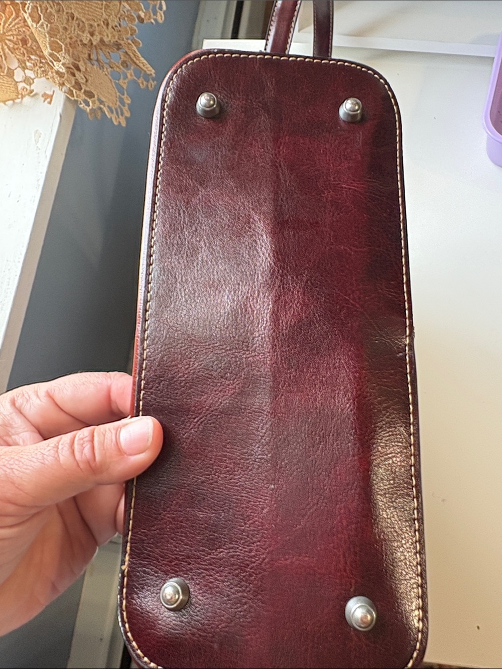 Gucci Brown Leather Messenger Bag with Front Zip Pocket - Picture 10 of 13